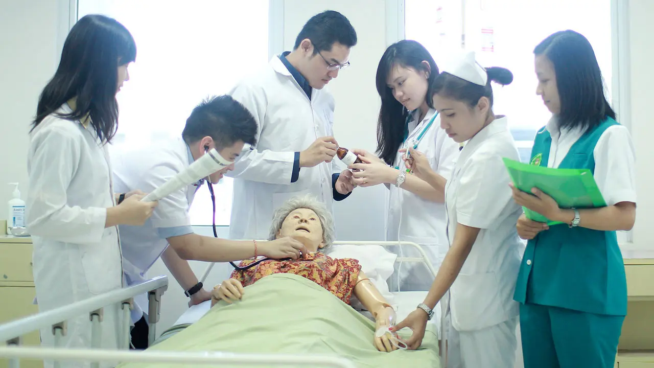 Apa Yang Harus Dicari Dalam Dokter Spesialis